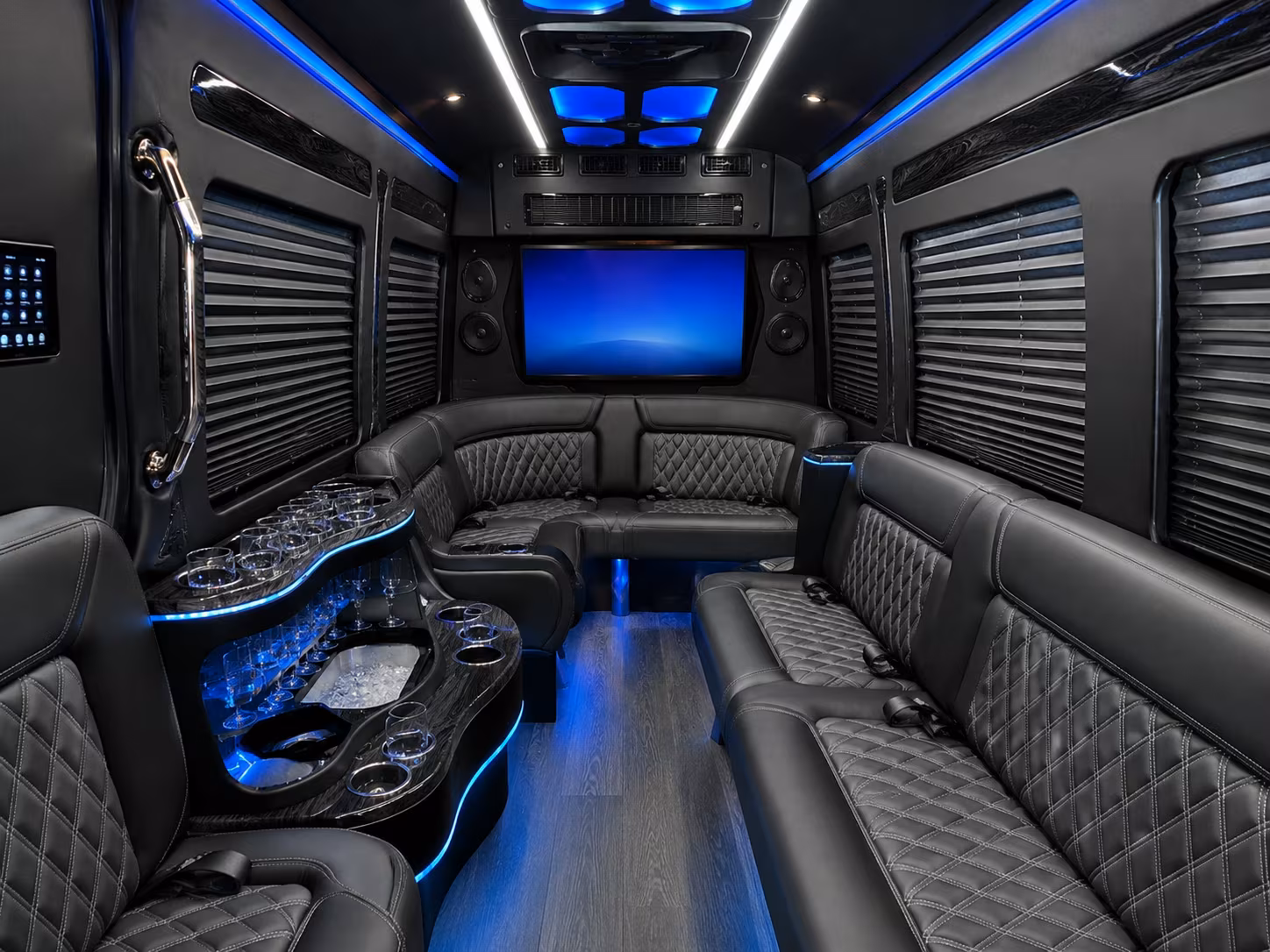 brea 28 passenger party bus