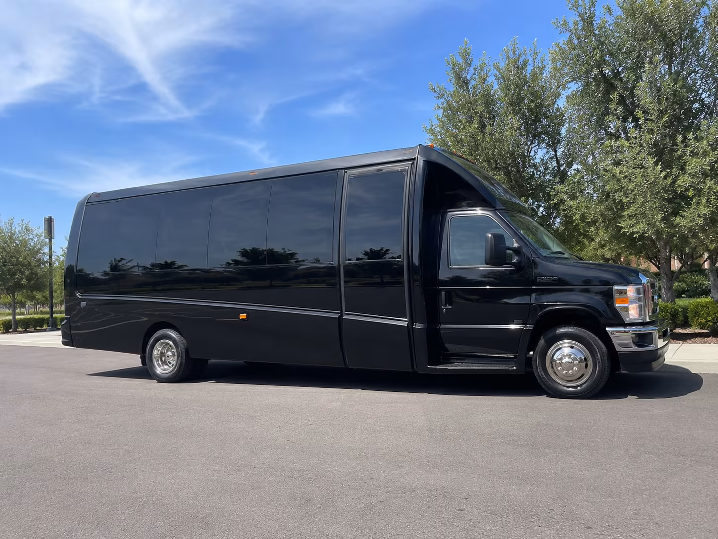 fullerton winery transportation for your tasting group